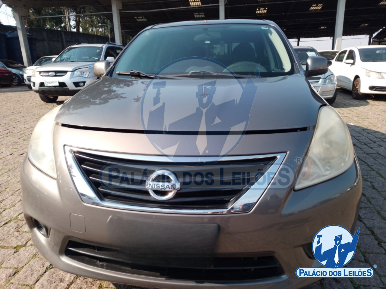 LOTE 12 NISSAN/VERSA 16 SL FLEX 2012/2013